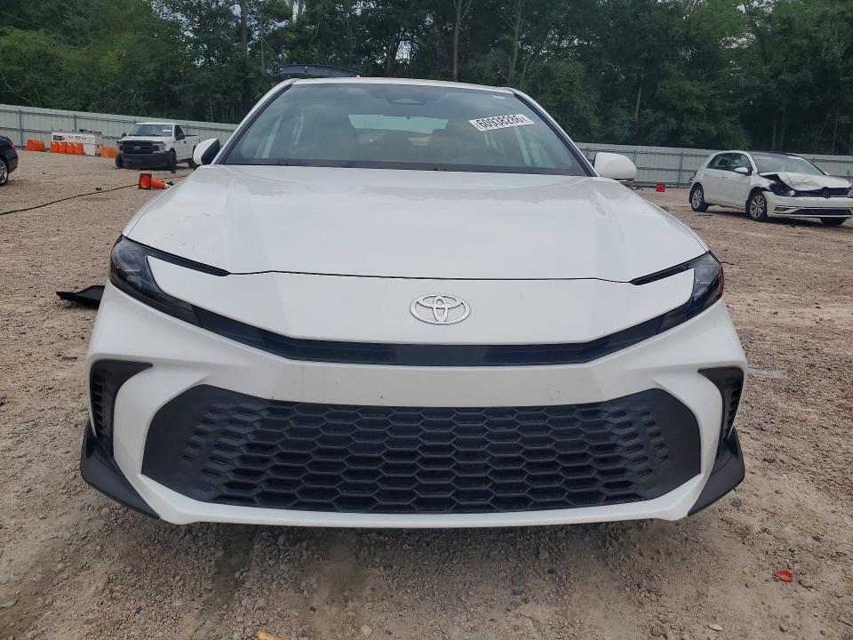 Photo 5 from auction – 2026 TOYOTA CAMRY with VIN 4T1DAACKXTU693704