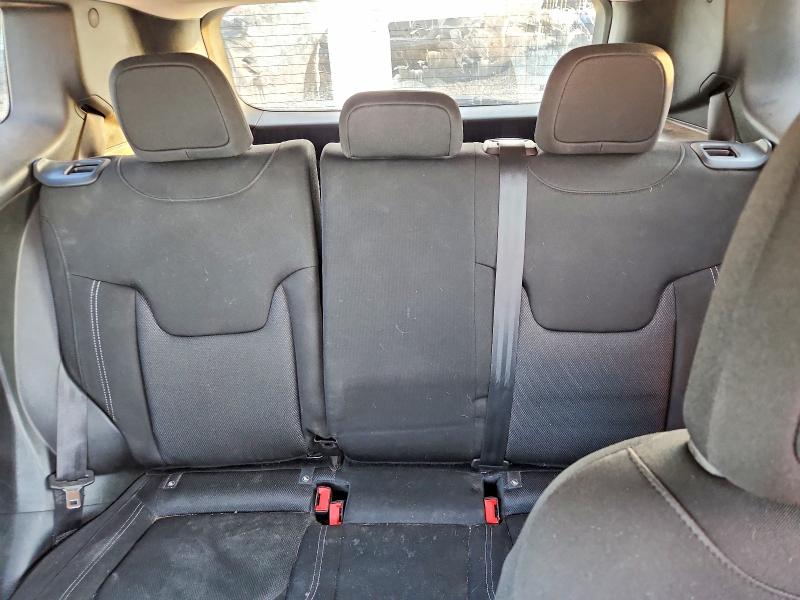 Photo 10 from auction – 2021 JEEP RENEGADE with VIN ZACNJDAB2MPM13495
