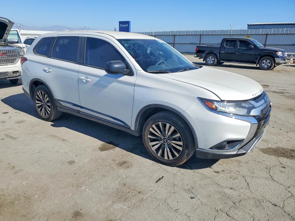 Photo 4 from auction – 2020 MITSUBISHI OUTLANDER with VIN JA4AD2A31LZ008969