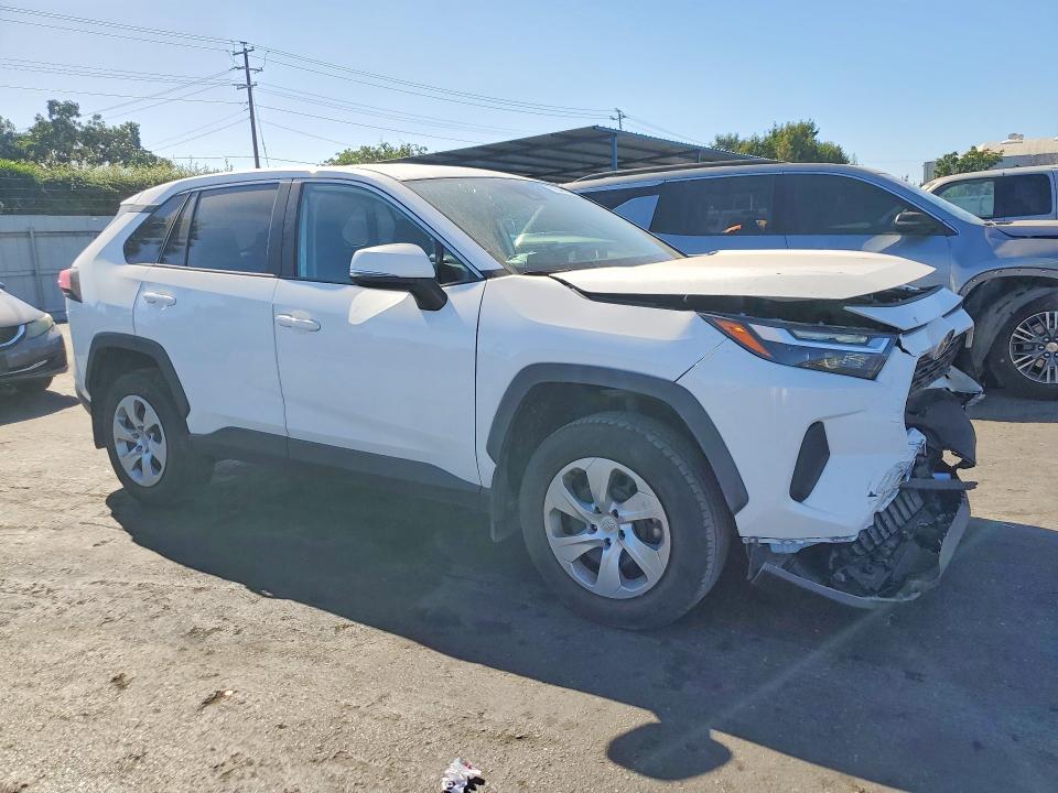 Photo 4 from auction – 2023 TOYOTA RAV4 with VIN 2T3K1RFV5PC246305