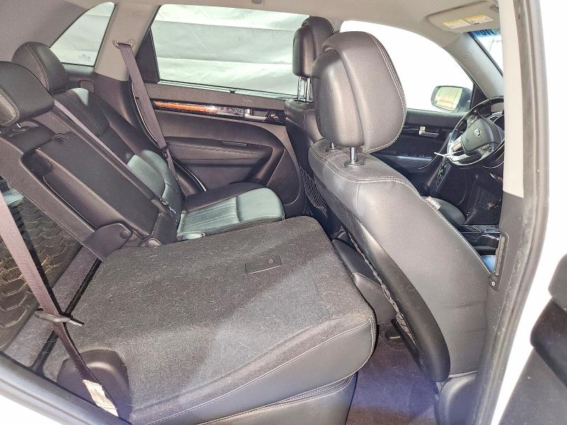 Photo 11 from auction – 2015 KIA SORENTO with VIN 5XYKUDA7XFG562698