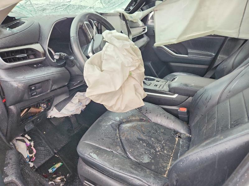 Photo 7 from auction – 2020 TOYOTA HIGHLANDER with VIN 5TDHZRBH2LS048410