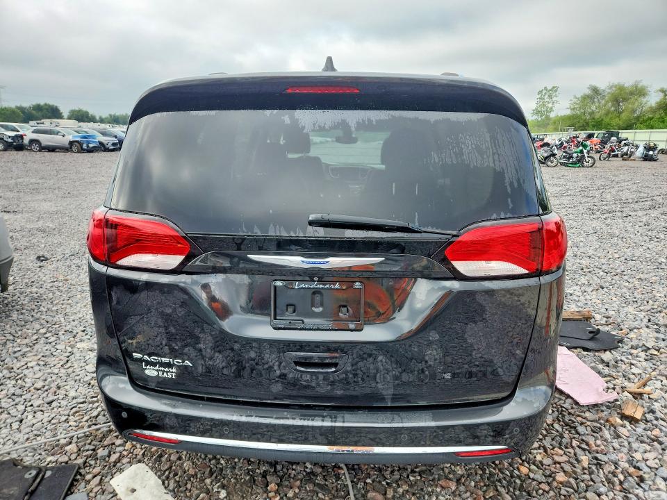 Photo 6 from auction – 2018 CHRYSLER PACIFICA with VIN 2C4RC1EGXJR291821