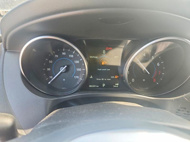Photo 9 from auction – 2017 JAGUAR F-PACE with VIN SADCM2BV2HA099940