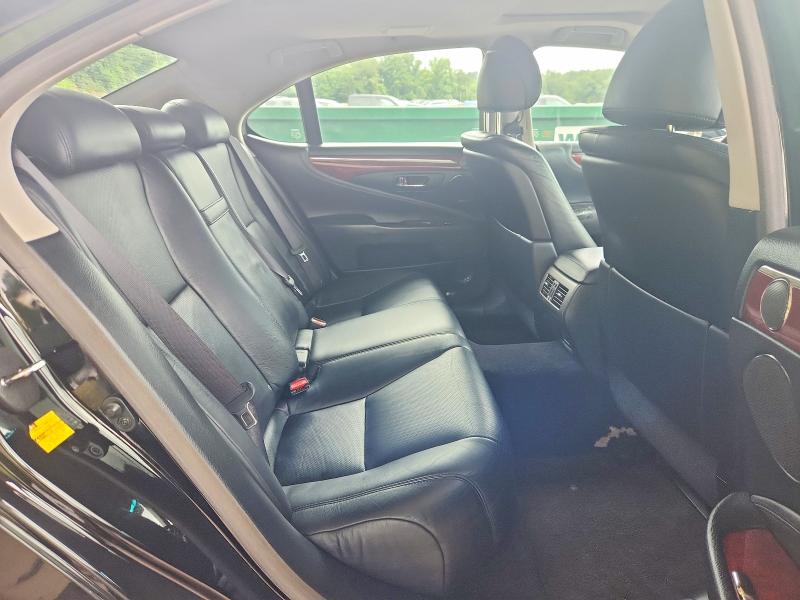 Photo 10 from auction – 2010 LEXUS LS with VIN JTHCL5EF6A5005771