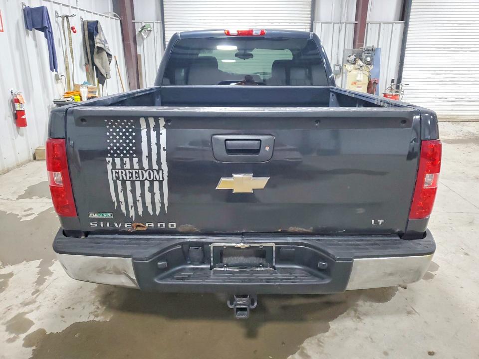 Photo 6 from auction – 2010 CHEVROLET SILVERADO with VIN 1GCSKSE35AZ142603