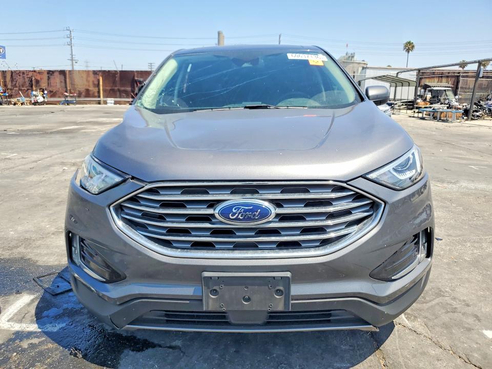 Photo 5 from auction – 2022 FORD EDGE with VIN 2FMPK4J92NBA21530