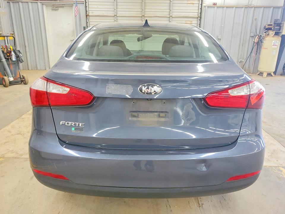 Photo 6 from auction – 2016 KIA FORTE with VIN KNAFX4A6XG5580190