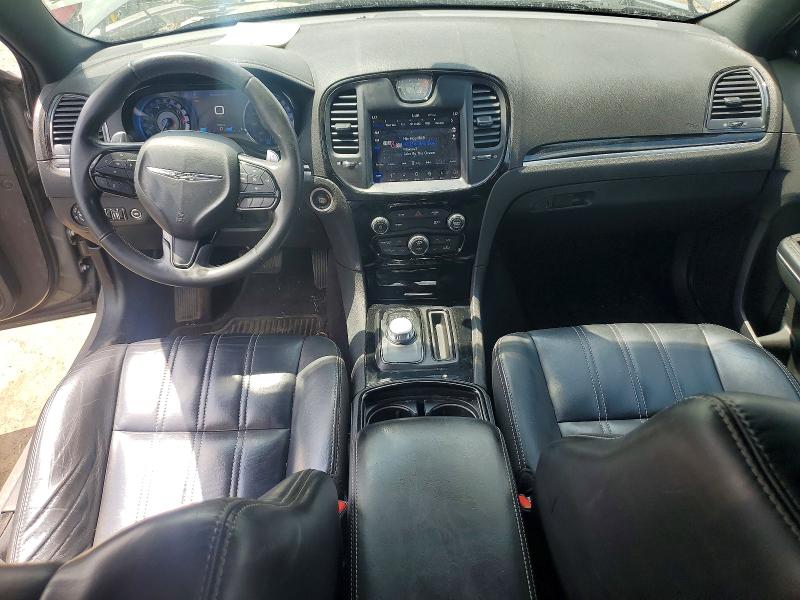 Photo 8 from auction – 2018 CHRYSLER 300 with VIN 2C3CCAGG1JH141626