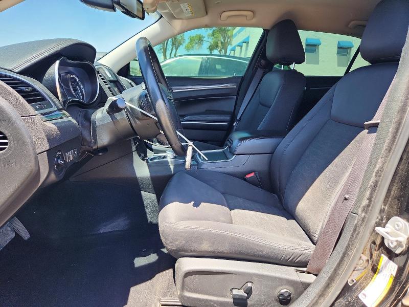 Photo 7 from auction – 2019 CHRYSLER 300 with VIN 2C3CCAAG9KH704447