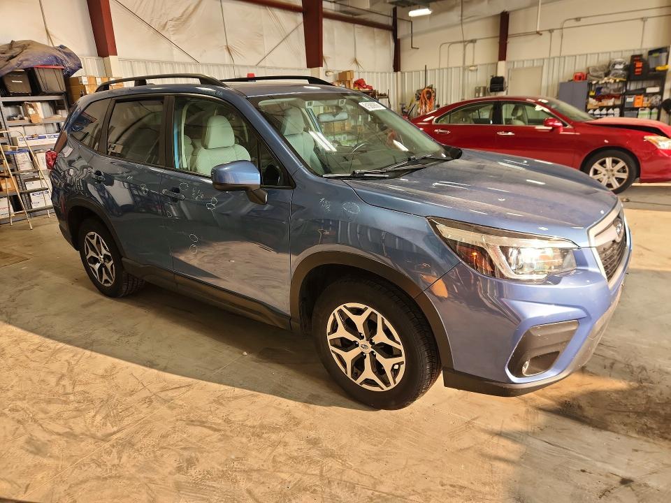 Photo 4 from auction – 2019 SUBARU FORESTER with VIN JF2SKAEC8KH545901