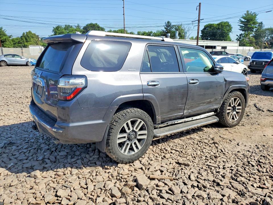 Photo 3 from auction – 2022 TOYOTA 4RUNNER with VIN JTEKU5JRXN5975876