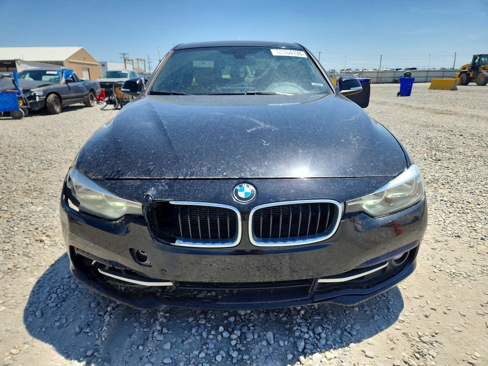 Photo 5 from auction – 2016 BMW 328 with VIN WBA8E3G50GNT75422