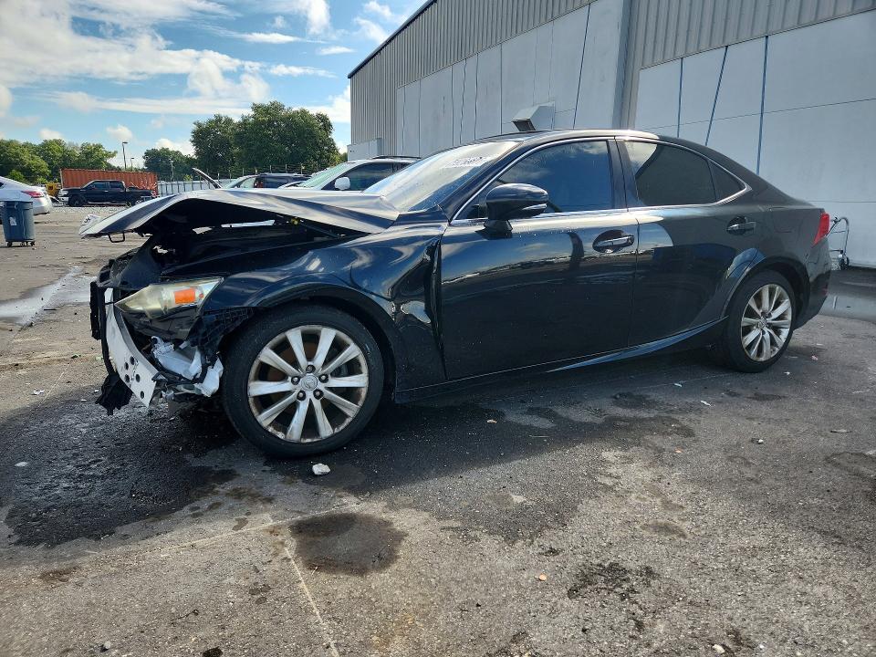 LEXUS IS 2014 with VIN JTHBF1D29E5018708 - Photo from auction