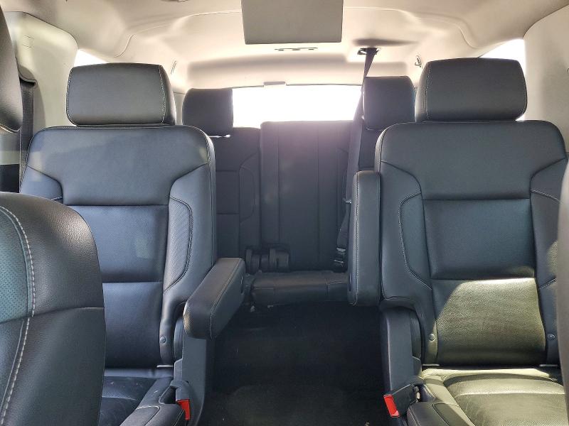 Photo 10 from auction – 2016 CHEVROLET SUBURBAN with VIN 1GNSKJKC4GR368467