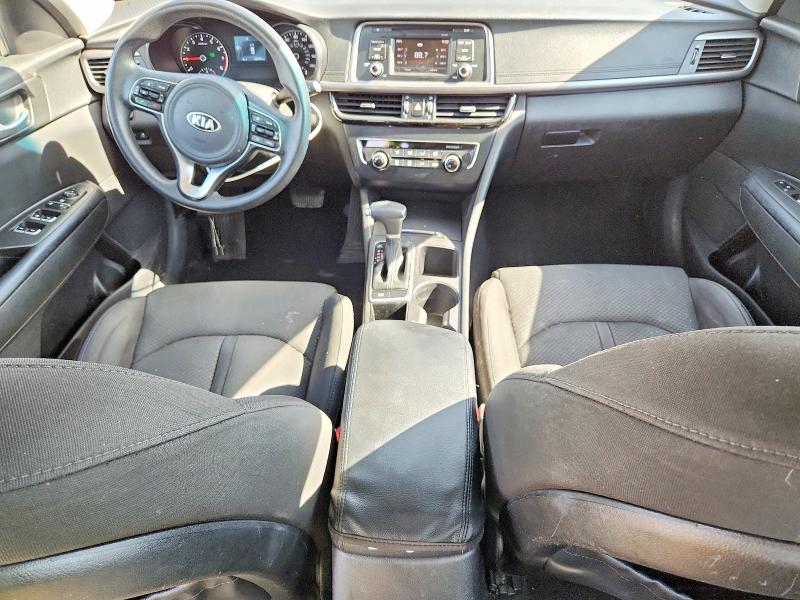 Photo 8 from auction – 2017 KIA OPTIMA with VIN 5XXGT4L30HG162210