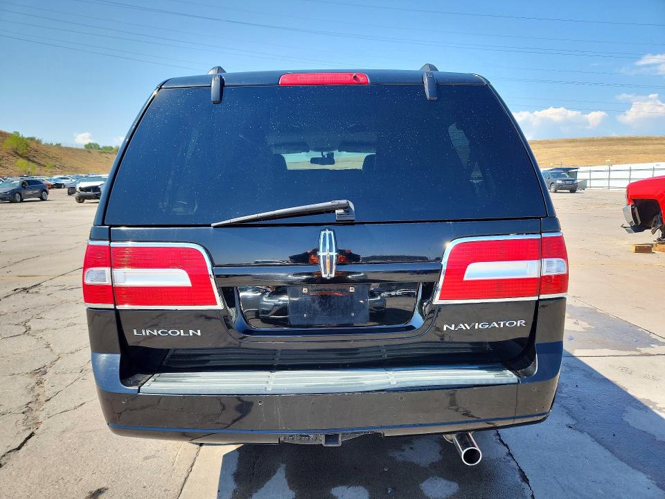 Photo 6 from auction – 2012 LINCOLN NAVIGATOR with VIN 5LMJJ2J57CEL00884
