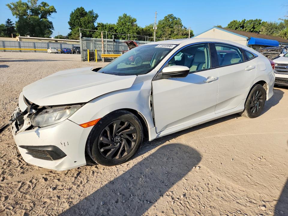 HONDA CIVIC 2017 with VIN 19XFC2F74HE035578 - Photo from auction