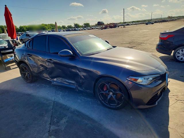 Снимка 4 от търг – 2018 ALFA ROMEO GIULIA с VIN ZARFAECN2J7583259