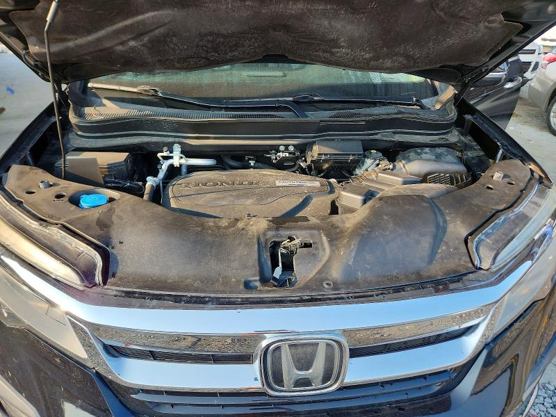 Photo 11 from auction – 2019 HONDA PILOT with VIN 5FNYF5H93KB019924