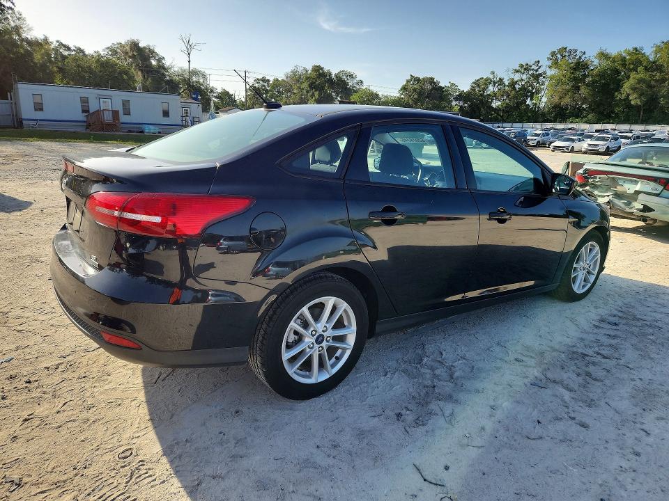 Photo 3 from auction – 2018 FORD FOCUS with VIN 1FADP3FE4JL203738