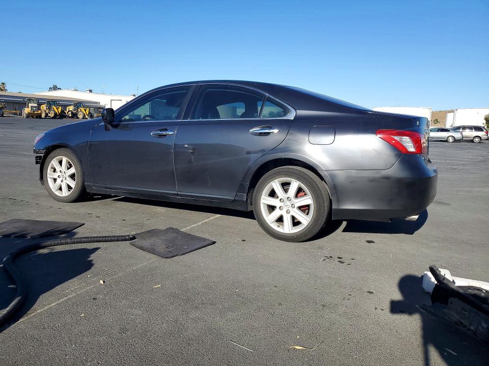 صورة رقم 2 من المزاد - 2007 LEXUS ES مع VIN JTHBJ46G572011249