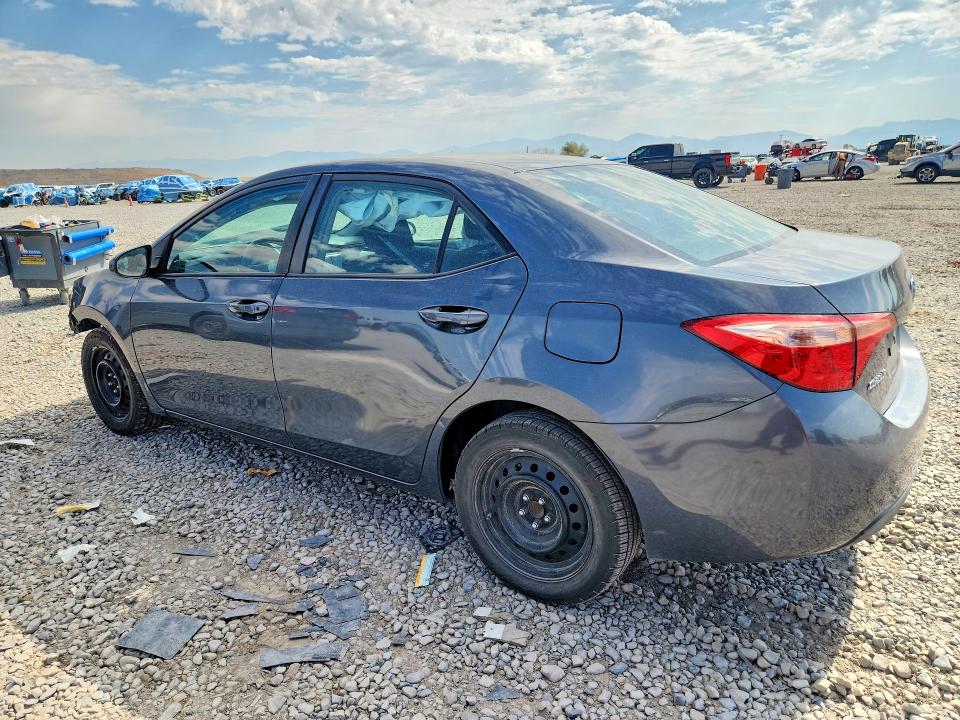 Zdjęcie 2 z aukcji – 2017 TOYOTA COROLLA z VIN 2T1BURHE6HC862559