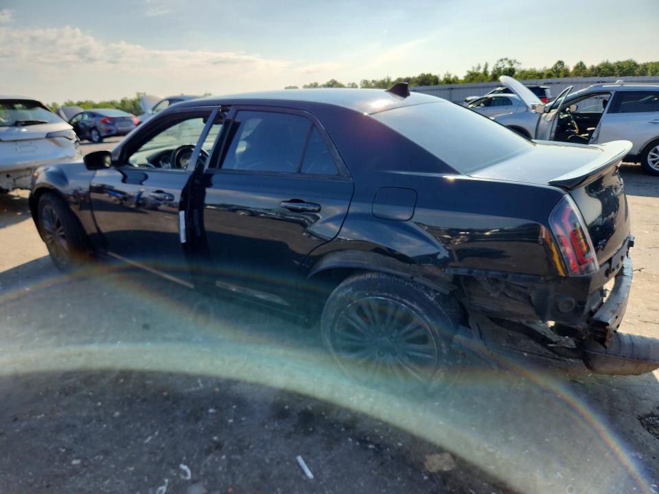 Photo 2 from auction – 2014 CHRYSLER 300 with VIN 2C3CCARG3EH146720