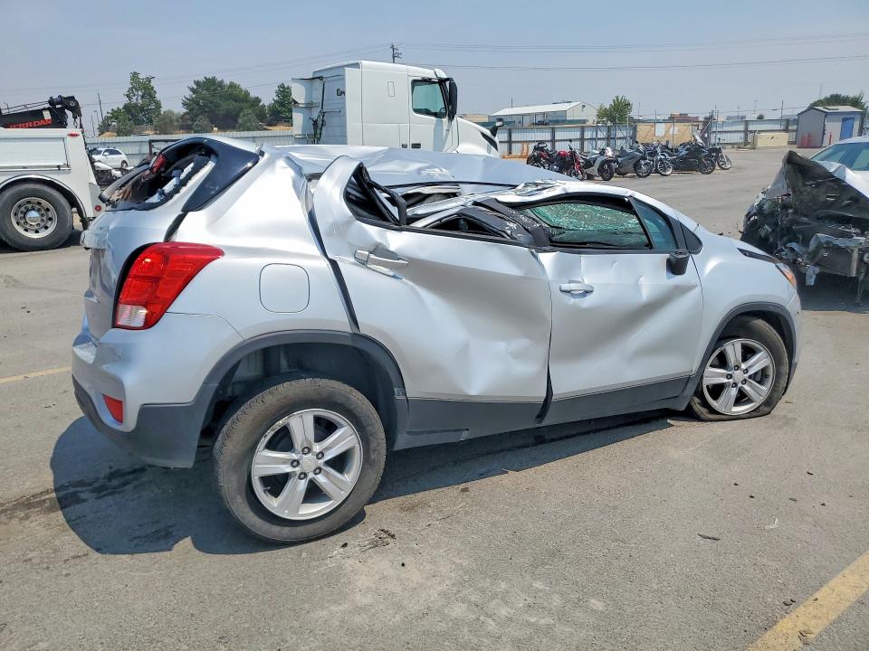 Photo 3 from auction – 2020 CHEVROLET TRAX with VIN 3GNCJKSBXLL112260