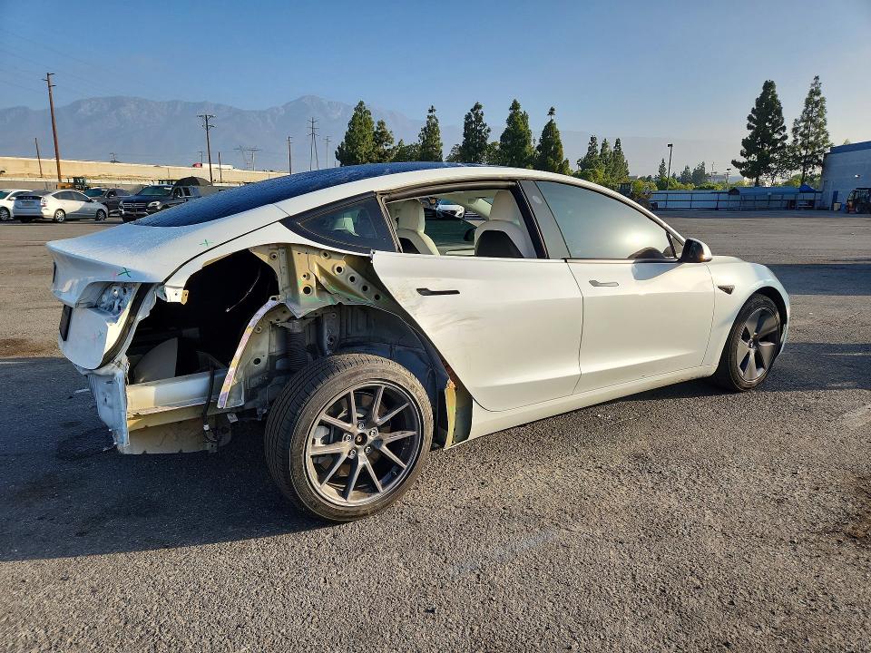 Photo 3 from auction – 2022 TESLA MODEL 3 with VIN 5YJ3E1EA7NF124510