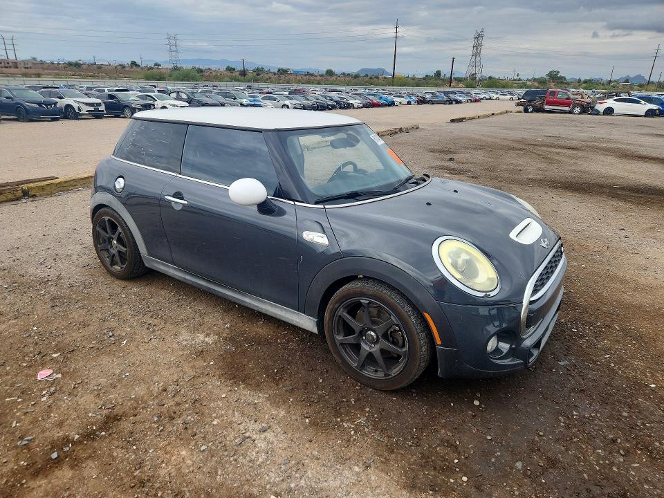 Снимка 4 от търг – 2015 MINI COOPER с VIN WMWXP7C55F2A33468