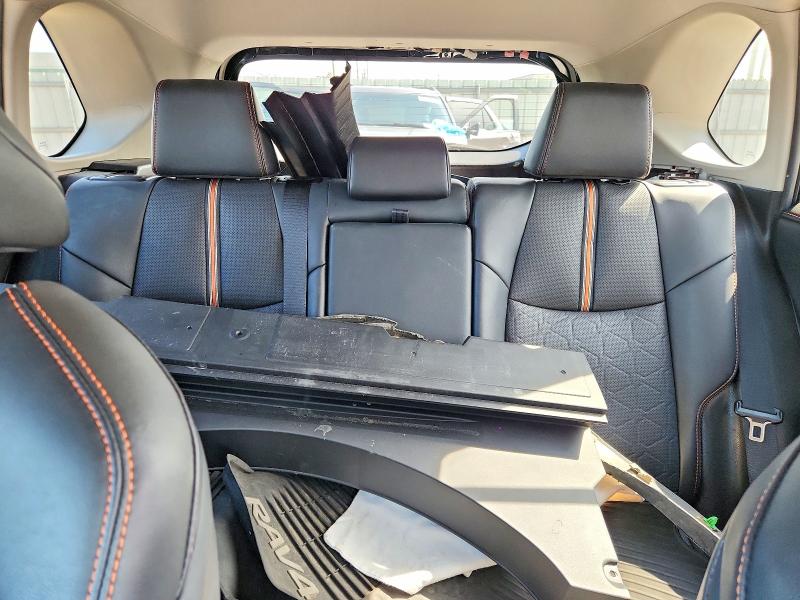 Photo 10 from auction – 2020 TOYOTA RAV4 with VIN 2T3J1RFV3LC096605