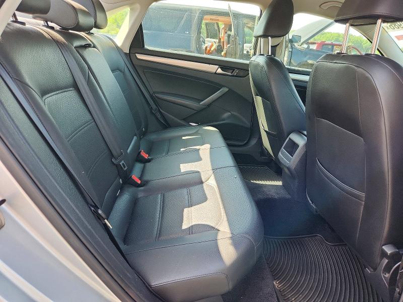 Photo 10 from auction – 2014 VOLKSWAGEN PASSAT with VIN 1VWAP7A30EC007812