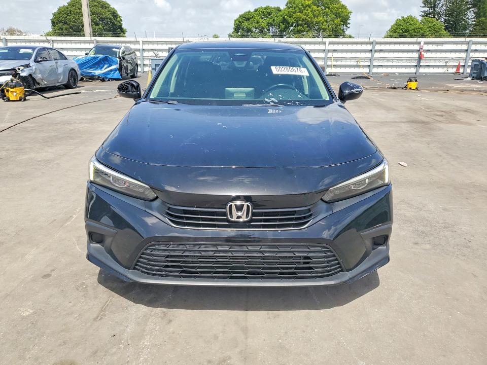 Photo 5 from auction – 2022 HONDA CIVIC with VIN JHMFE1F72NX001282