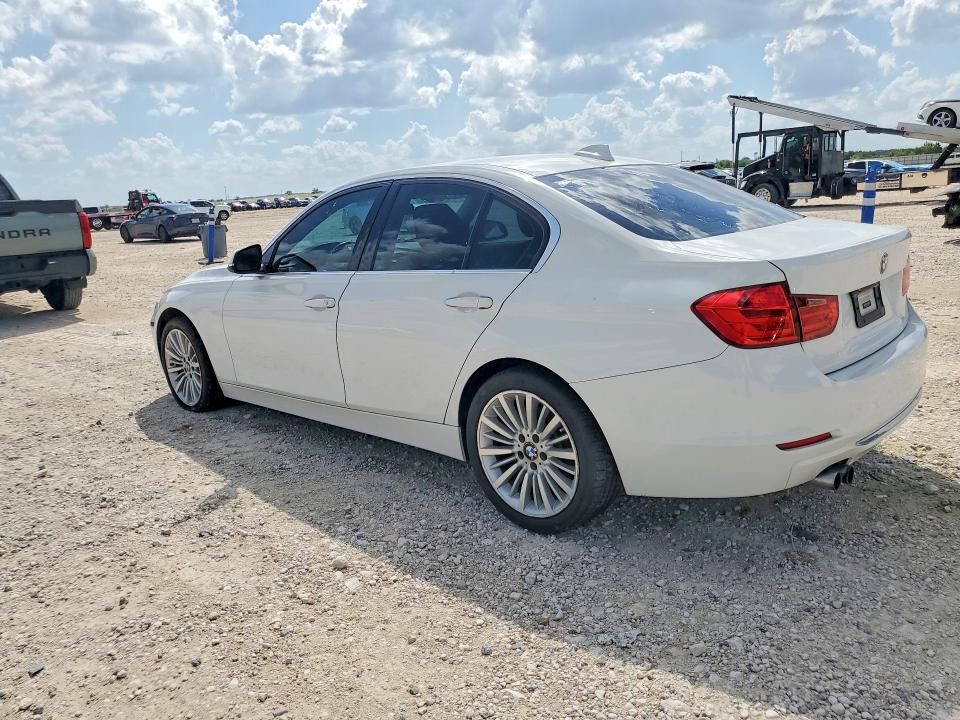 Photo 2 from auction – 2013 BMW 328 with VIN WBA3B5C58DF593943