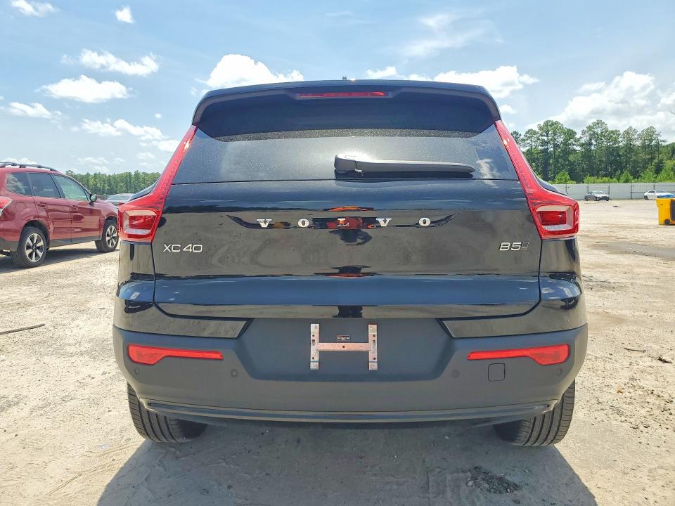 Photo 6 from auction – 2026 VOLVO XC40 with VIN YV4L12UC4T2714052