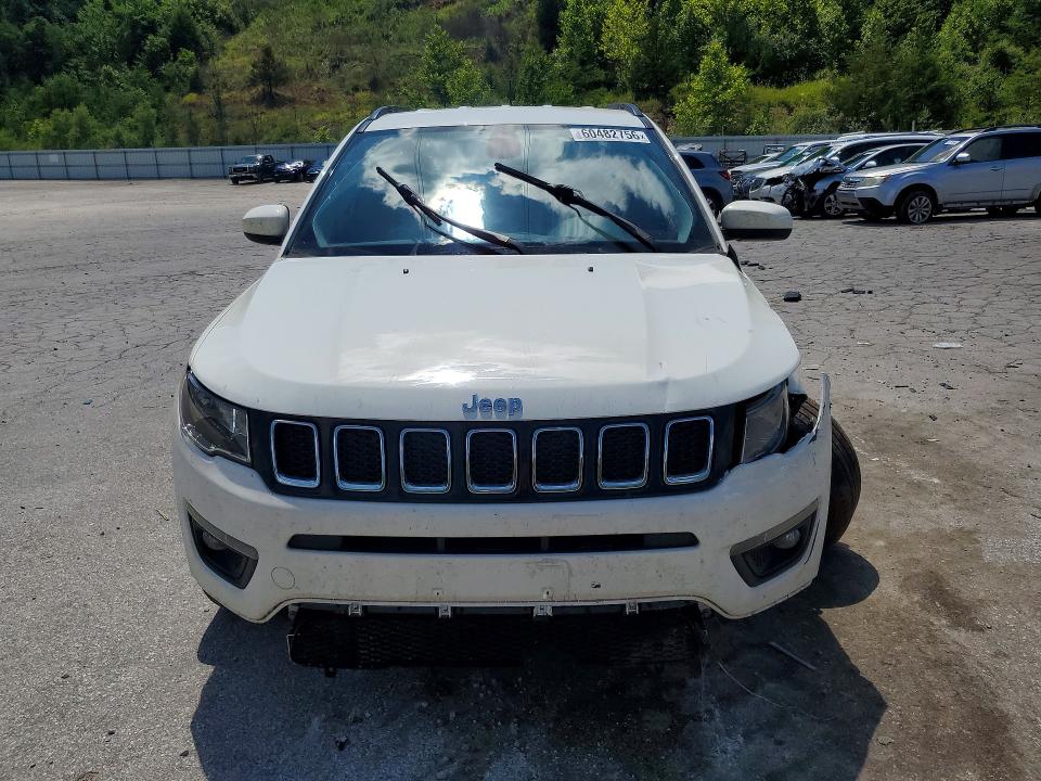 Photo 5 from auction – 2019 JEEP COMPASS with VIN 3C4NJDBB5KT839060