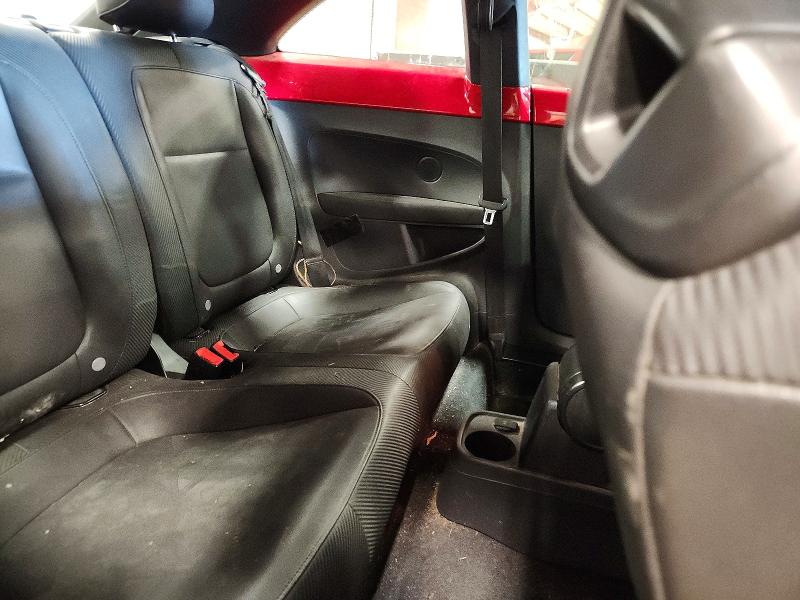 Photo 10 from auction – 2014 VOLKSWAGEN BEETLE with VIN 3VWJX7AT5EM631295