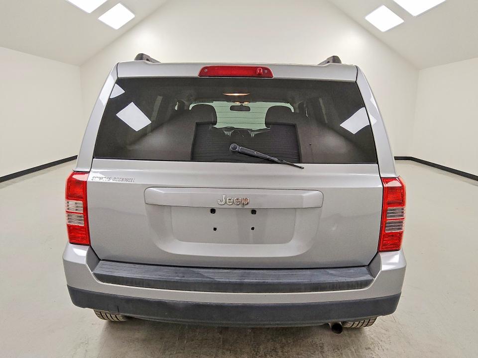 Photo 6 from auction – 2015 JEEP PATRIOT with VIN 1C4NJPBA2FD325560
