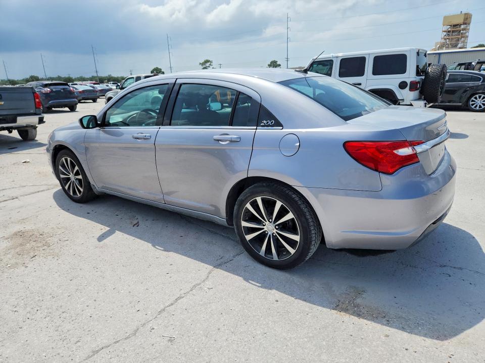 Photo 2 from auction – 2014 CHRYSLER 200 with VIN 1C3CCBBB8EN107617