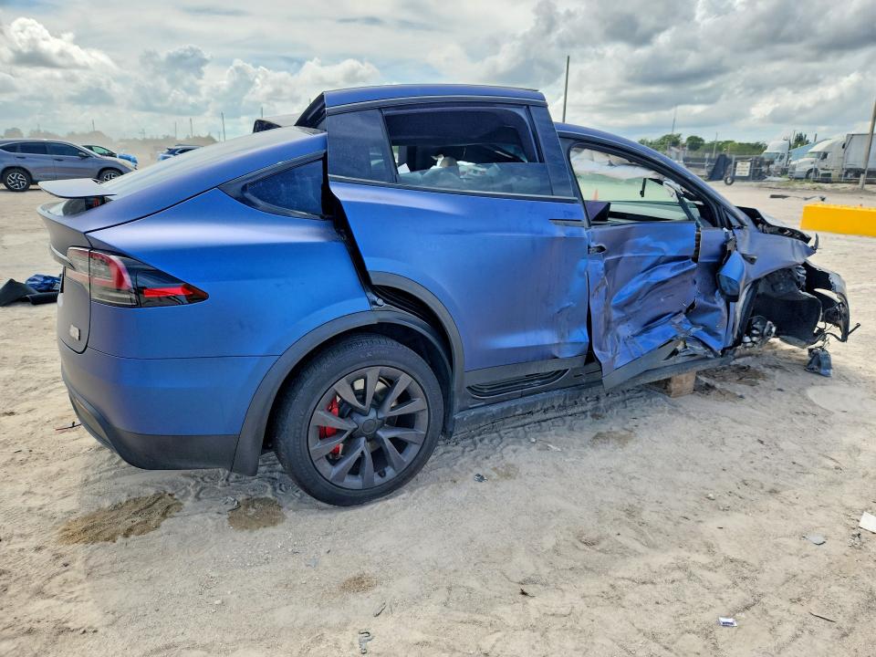Photo 3 from auction – 2024 TESLA MODEL X with VIN 7SAXCBE67RF458537