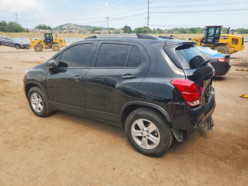 Photo 2 from auction – 2021 CHEVROLET TRAX with VIN KL7CJPSM9MB372771