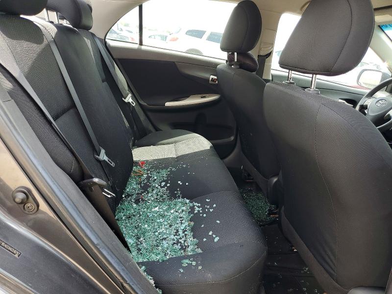 Photo 10 from auction – 2010 TOYOTA COROLLA with VIN 2T1BU4EE8AC516767