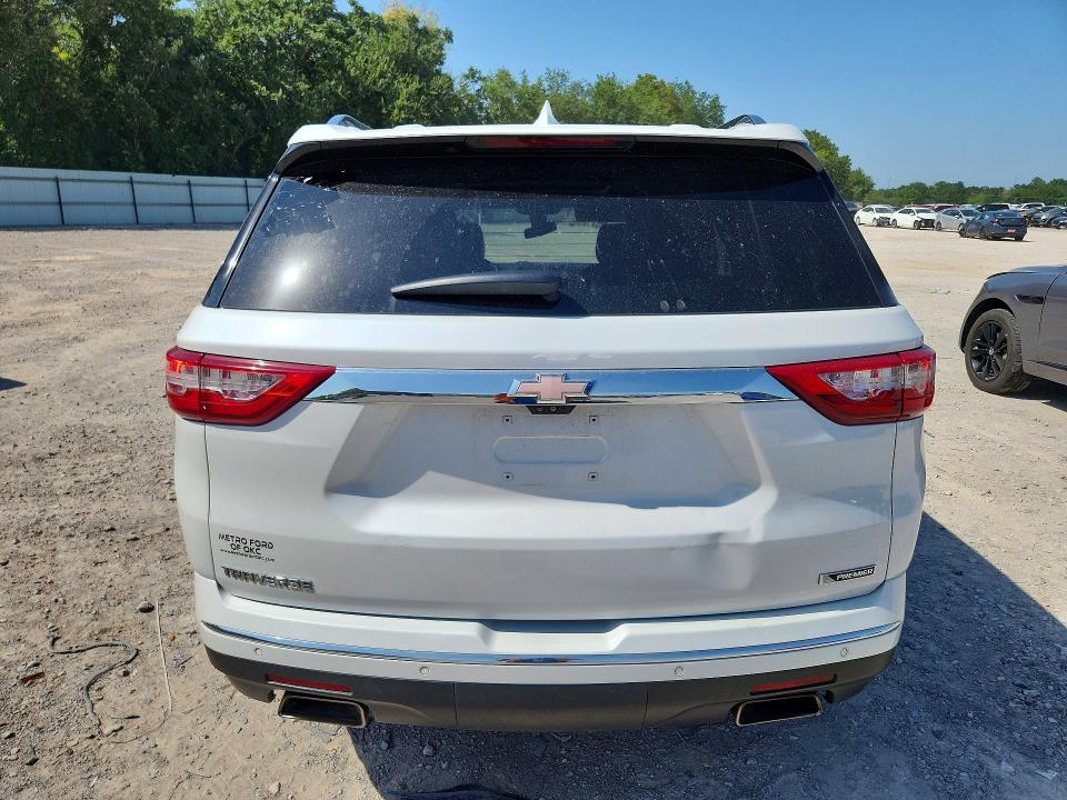 Photo 6 from auction – 2018 CHEVROLET TRAVERSE with VIN 1GNERKKW0JJ110204