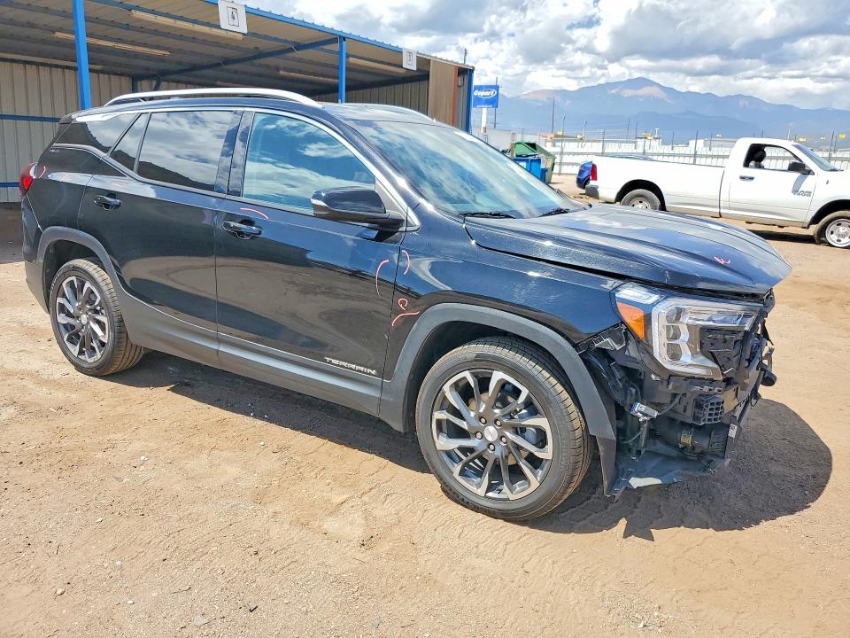 Photo 4 from auction – 2022 GMC TERRAIN with VIN 3GKALVEV5NL118072