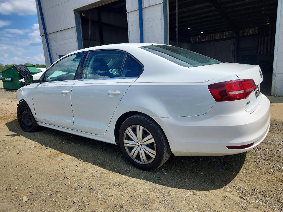 Photo 2 from auction – 2017 VOLKSWAGEN JETTA with VIN 3VW2B7AJ3HM250146