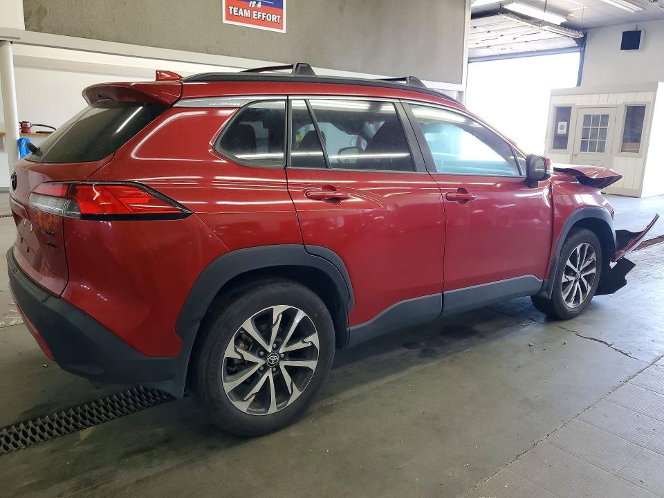 Photo 3 from auction – 2024 TOYOTA COROLLA CROSS with VIN 7MUDAABG1RV080343