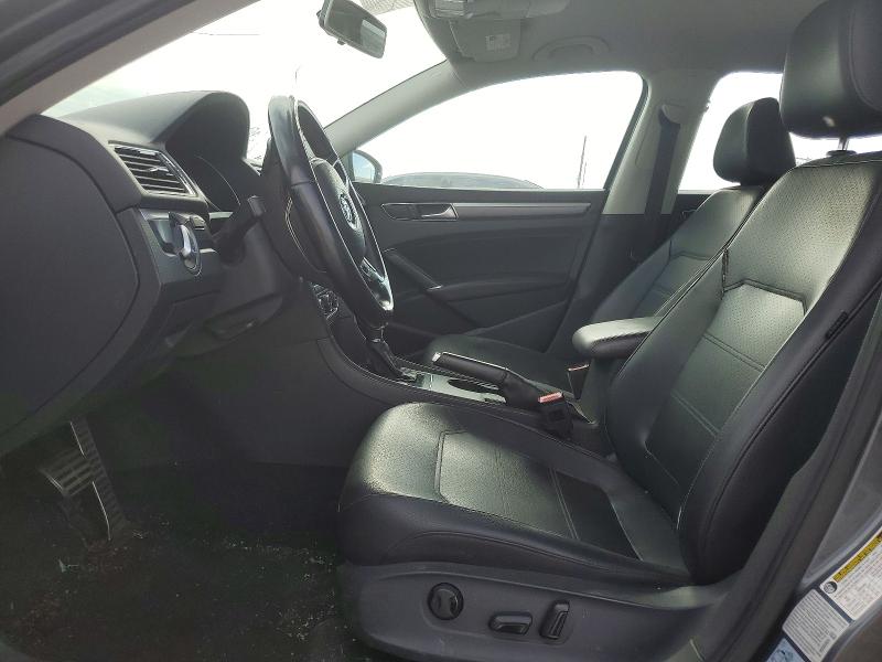 Photo 7 from auction – 2016 VOLKSWAGEN PASSAT with VIN 1VWAT7A3XGC051122