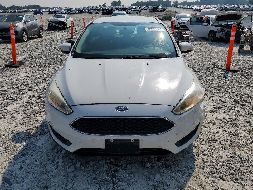 Photo 5 from auction – 2016 FORD FOCUS with VIN 1FADP3F28GL401835