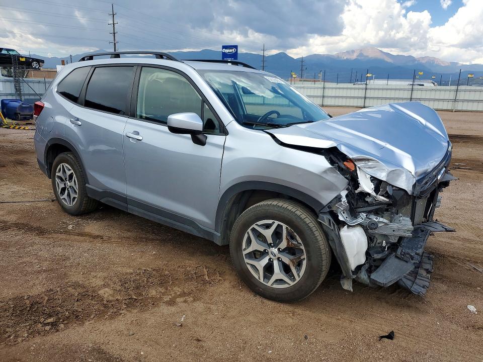 Photo 4 from auction – 2022 SUBARU FORESTER with VIN JF2SKAEC2NH507214